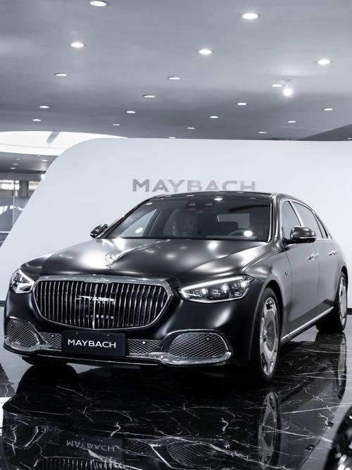 成都70岚图汽车的售后服务让用户无忧出行，迈巴赫未来的豪华车趋势